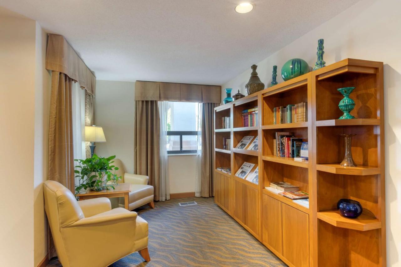 Best Western Davison Inn Экстерьер фото