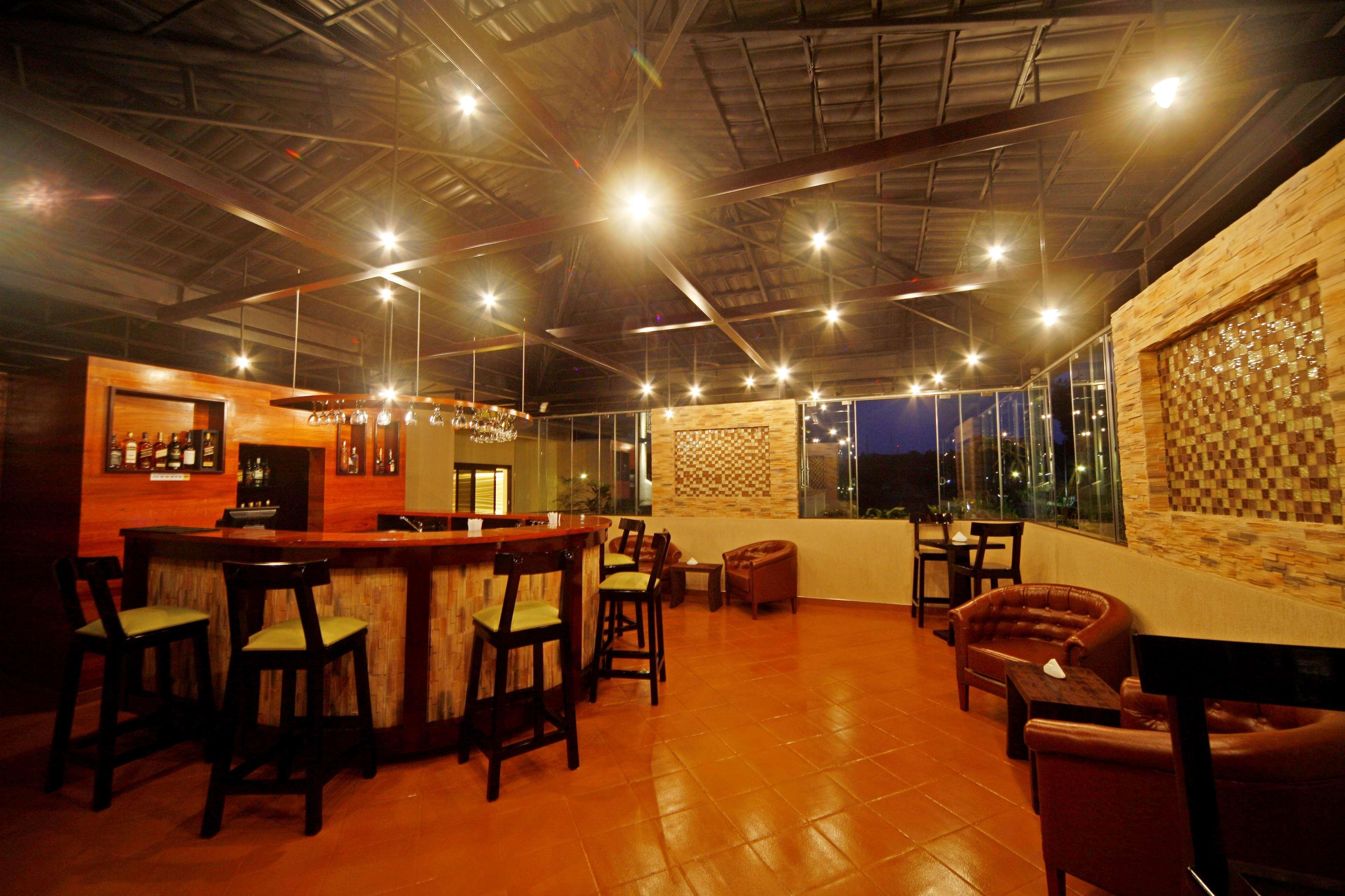 Best Western Davison Inn Экстерьер фото